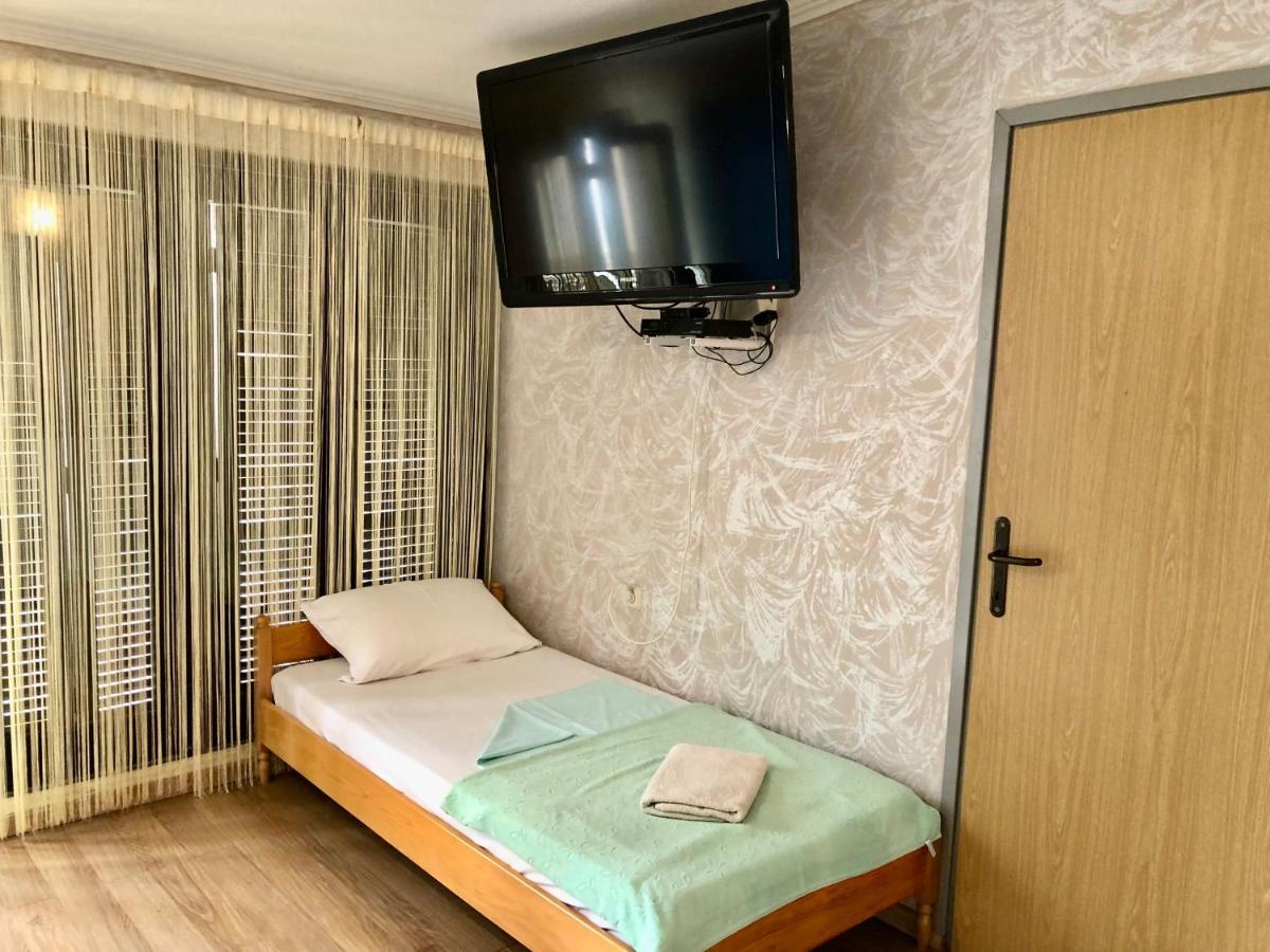 Apartments Pine & Oak With Shared Seasonal Hot Tub 普利拉卡 外观 照片